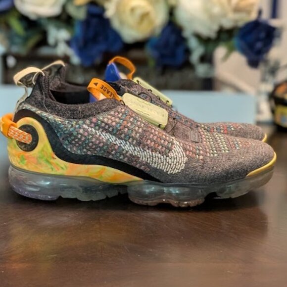 B31 NIKE AIR Vapor Max Fly Knit Sneakers - Picture 6 of 9